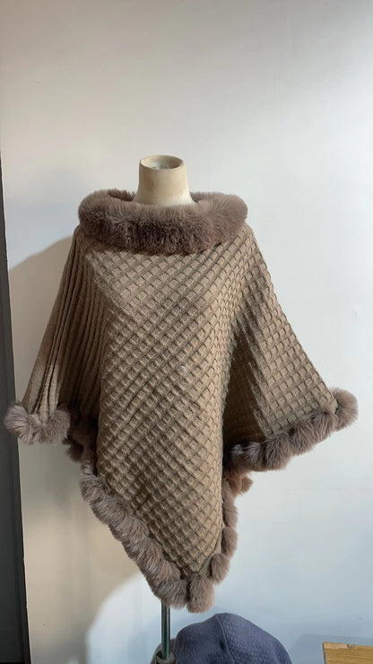 Luxury Fur Collar Winter Shawl Cape